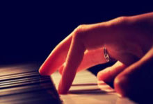 上海主场对阵深圳男篮，球迷期待